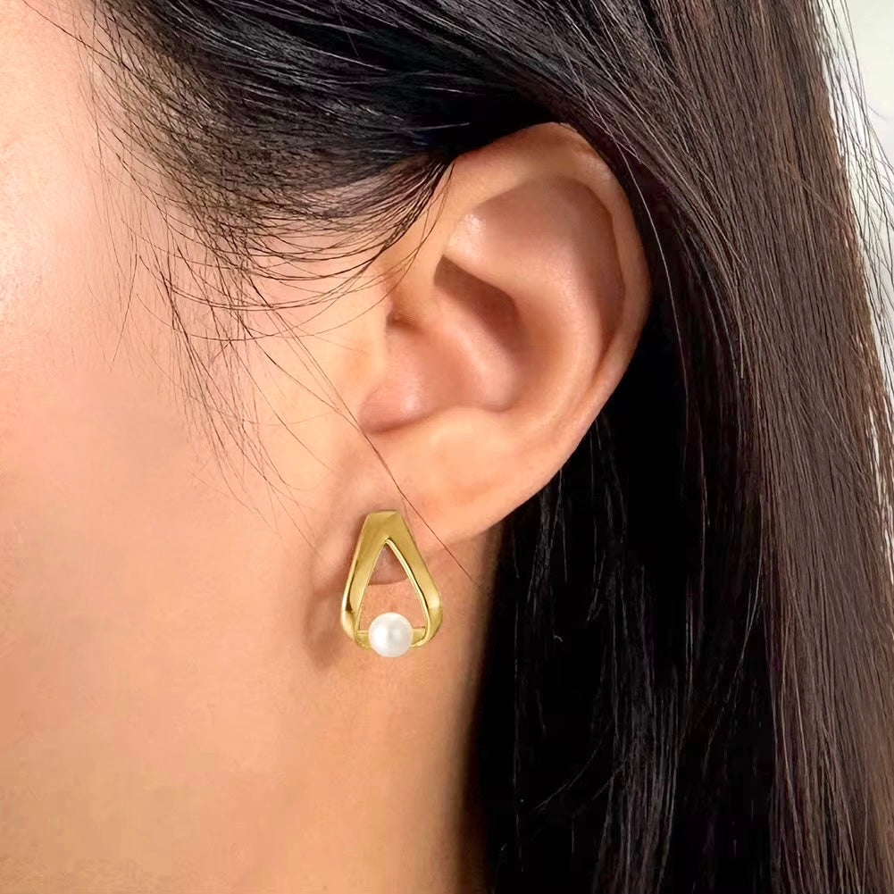 Aurora Pearl Stud Earrings