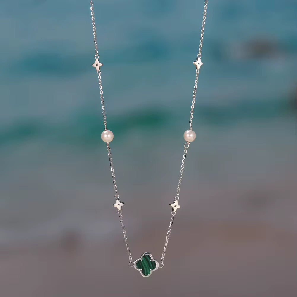 Clover Light Necklace
