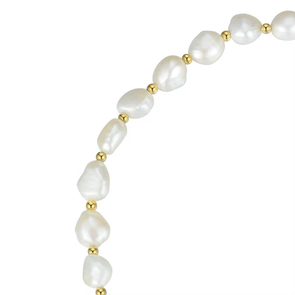 Coco Pearl Choker