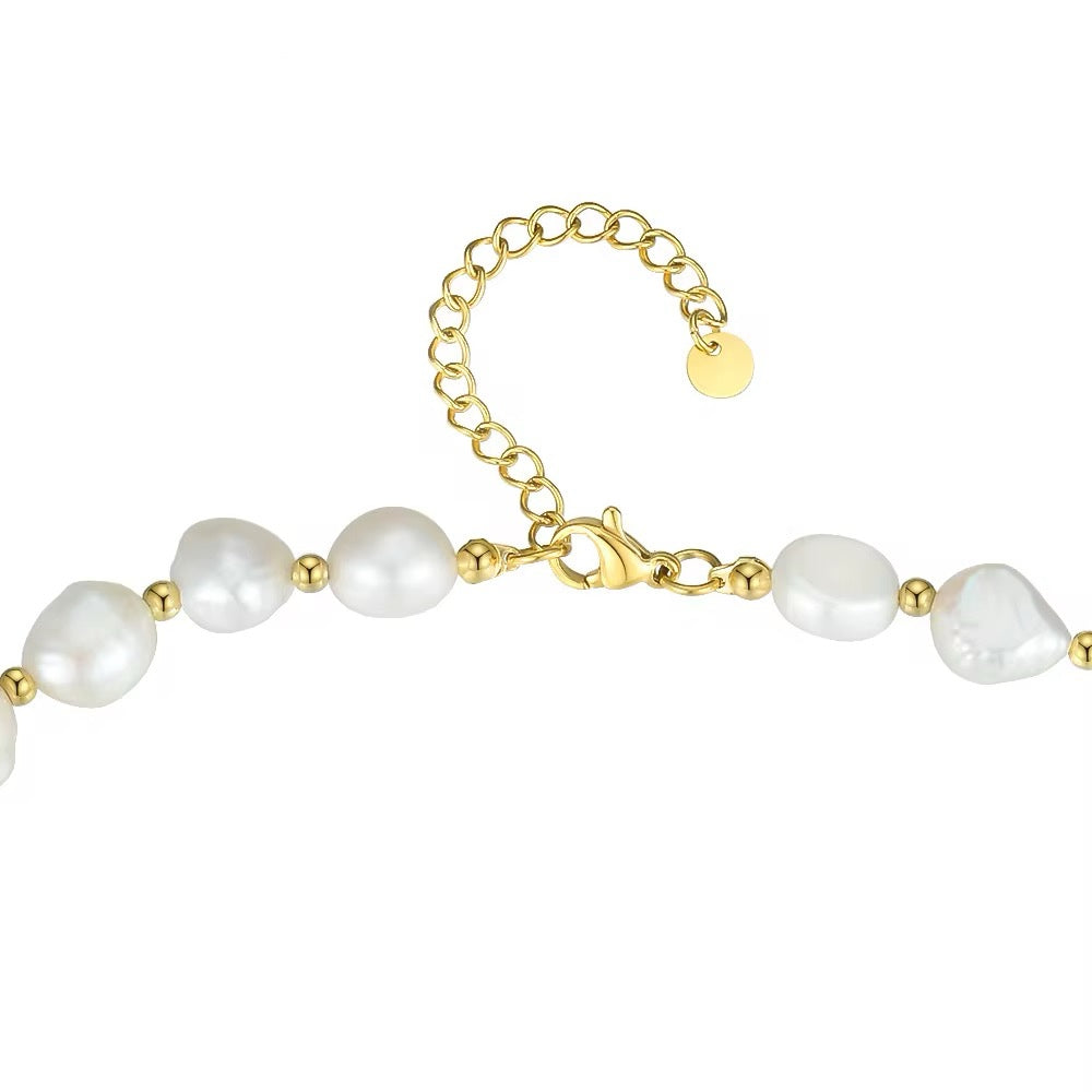 Coco Pearl Choker