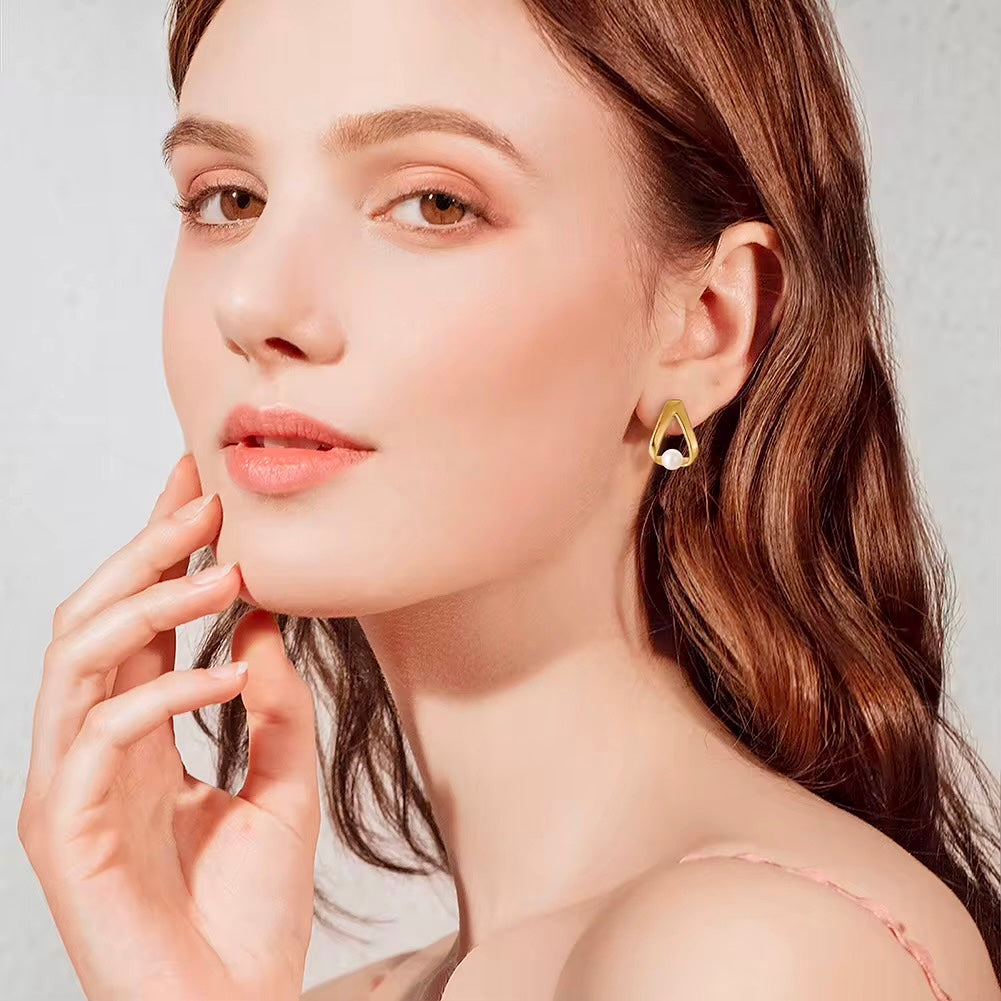 Aurora Pearl Stud Earrings