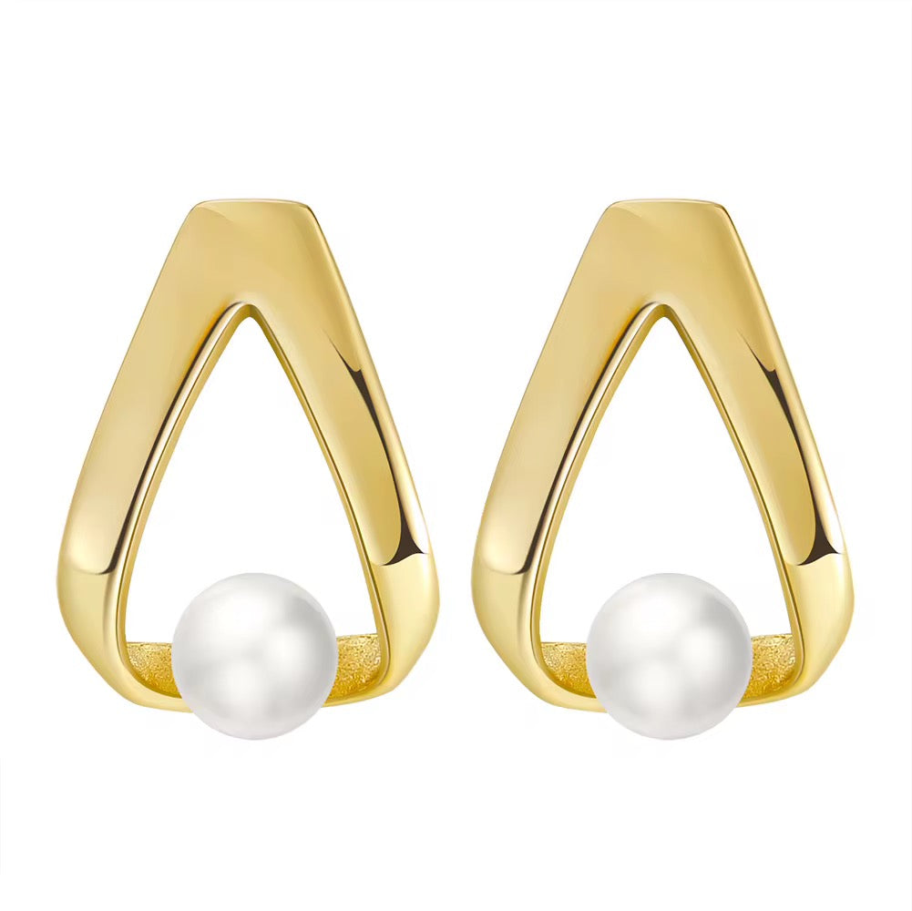 Aurora Pearl Stud Earrings