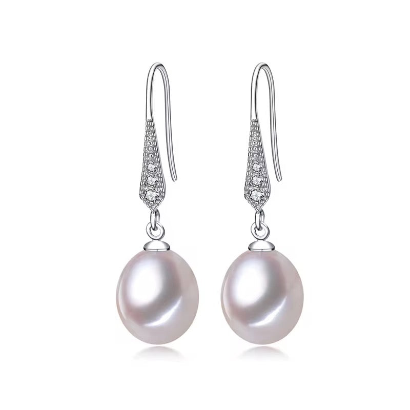 Isabella Pearl Drop Earrings