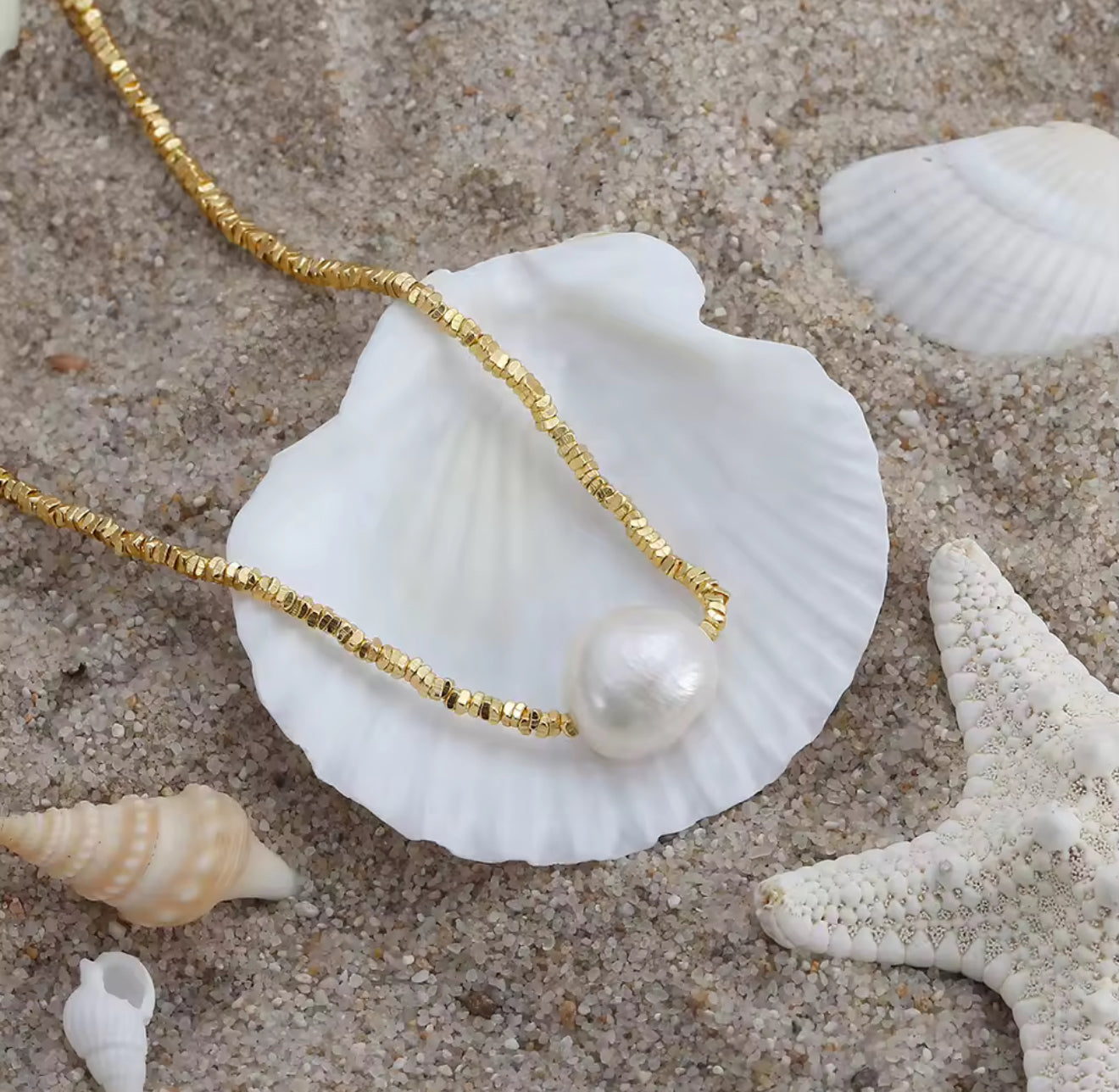 Golden Pearl necklace